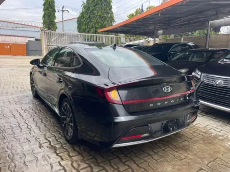 Hyundai Sonata   - 2020