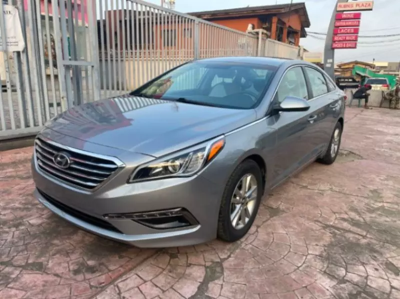 Hyundai Sonata   - 2015