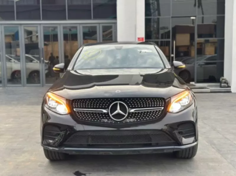 Mercedes-Benz GLC 300   - 2017
