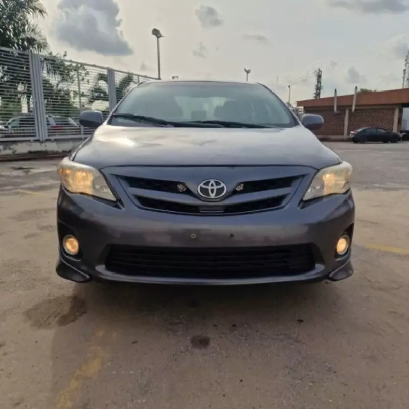 Toyota Corolla - 2012