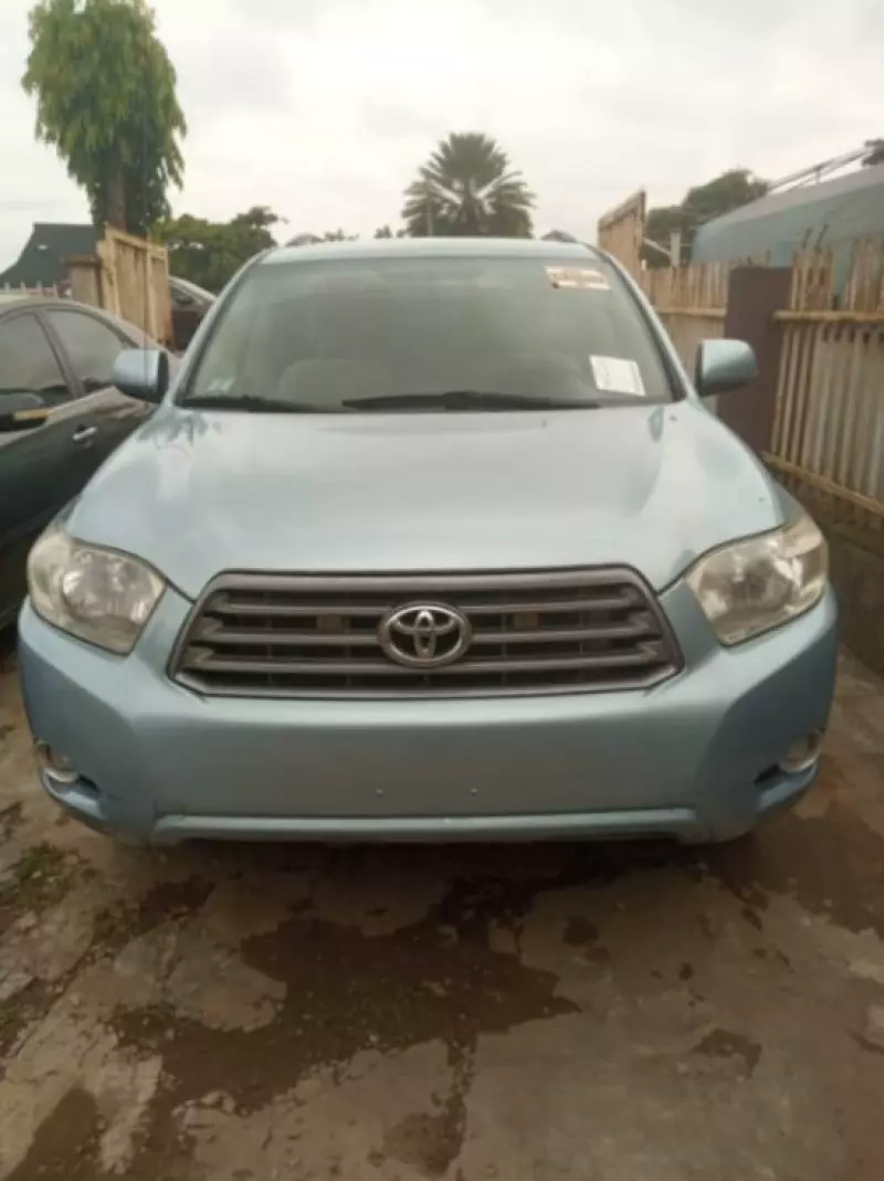 Toyota Highlander   - 2009