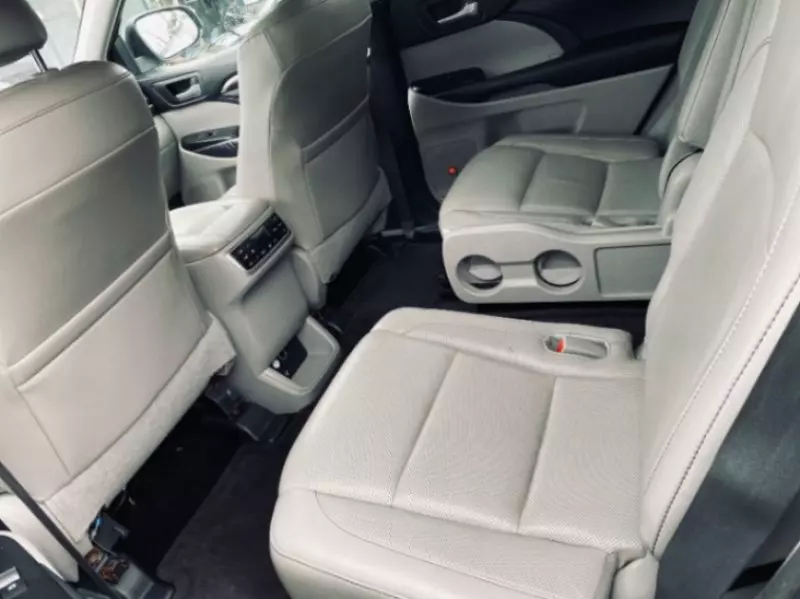 TOYOTA Highlander - 2015