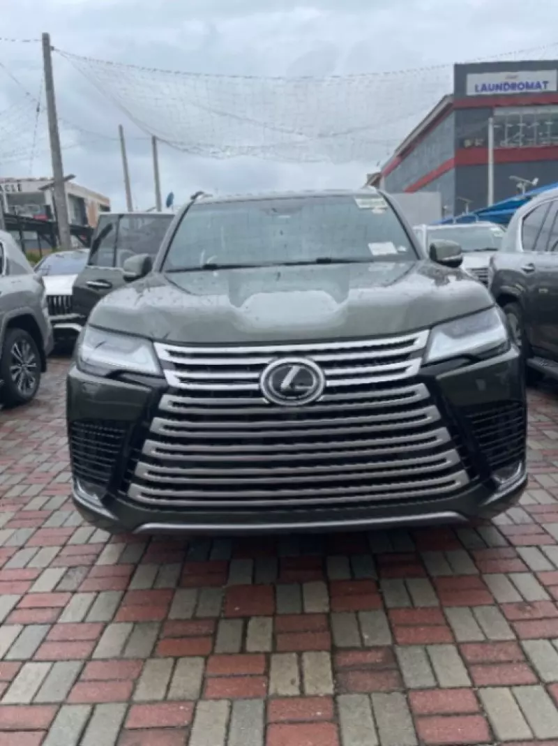 Lexus LX 600 - 2022
