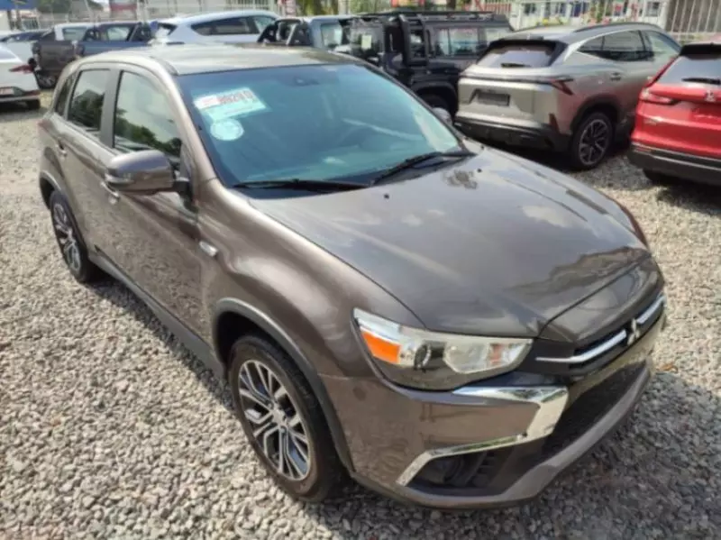 Mitsubishi Outlander Sport   - 2018