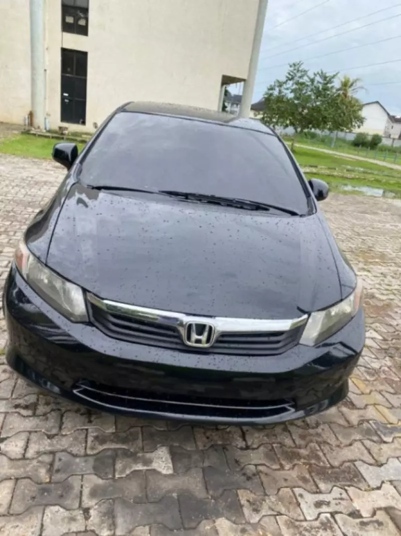 Honda Civic   - 2012