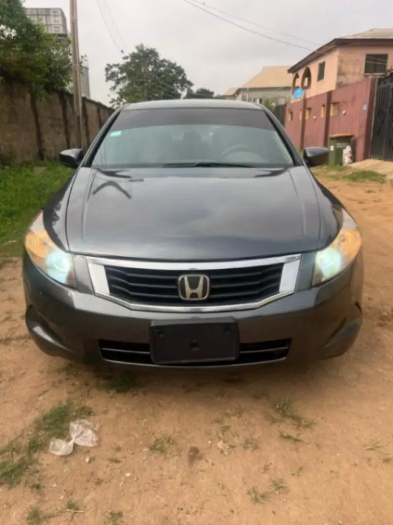 Honda Accord   - 2009