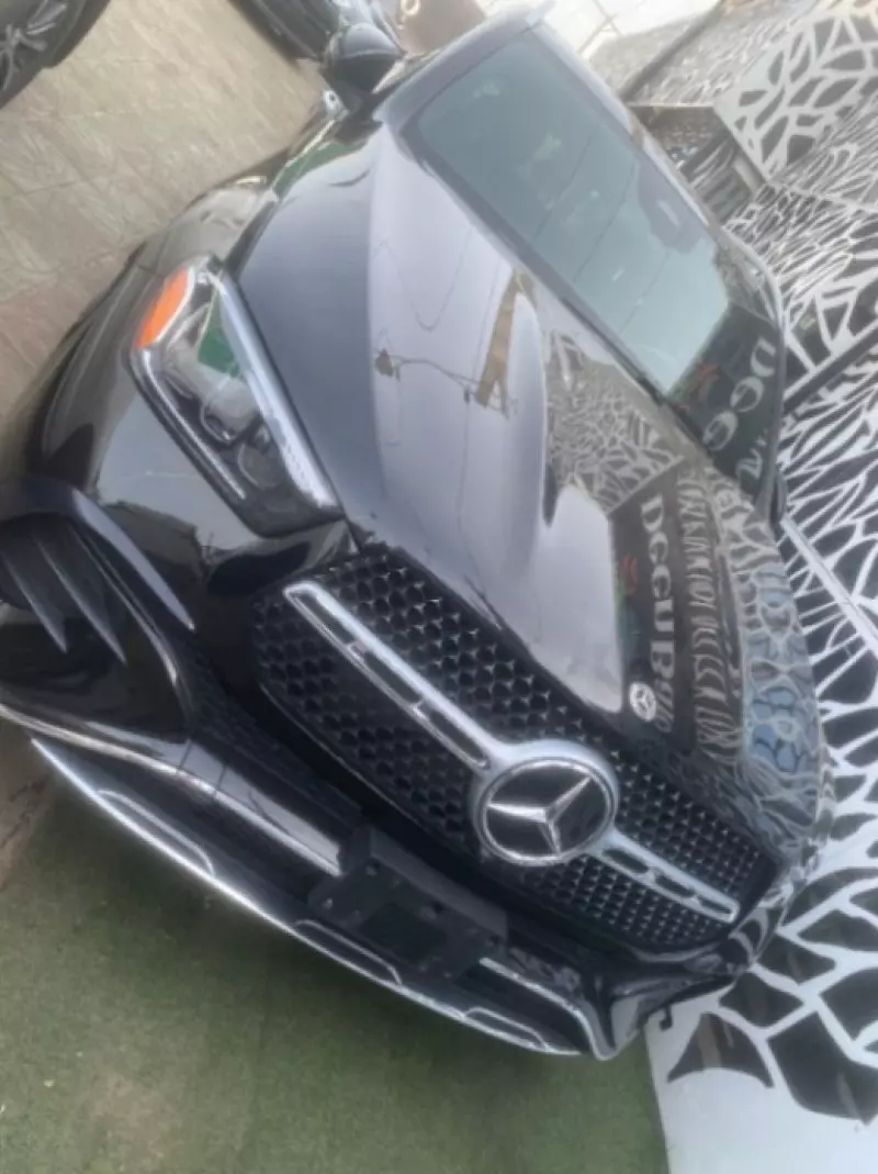 Mercedes-Benz GLE-Class   - 2024
