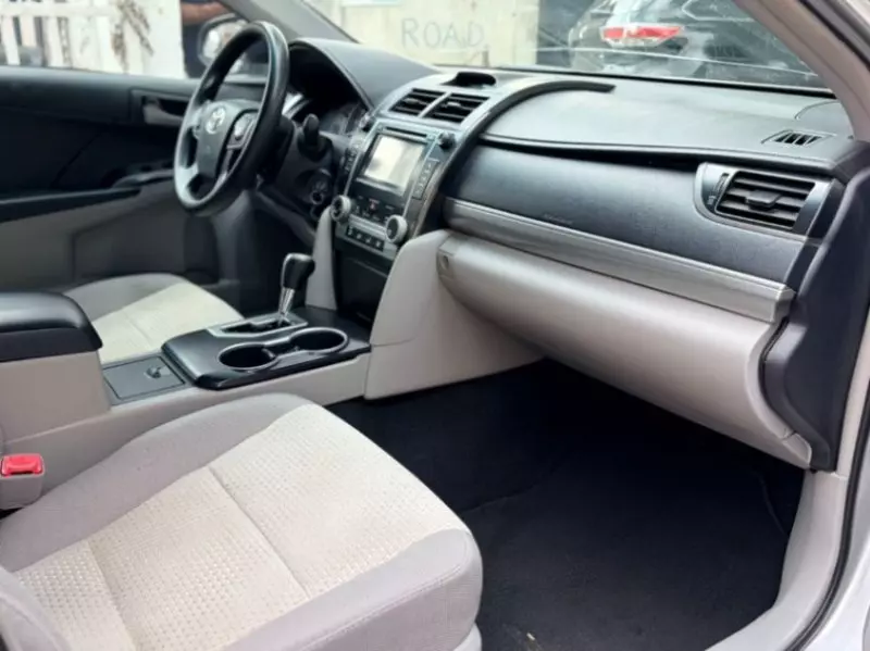 TOYOTA Camry   - 2012