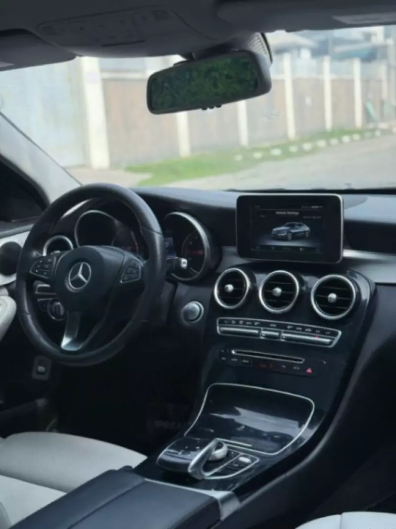 Mercedes-Benz C-Class   - 2015