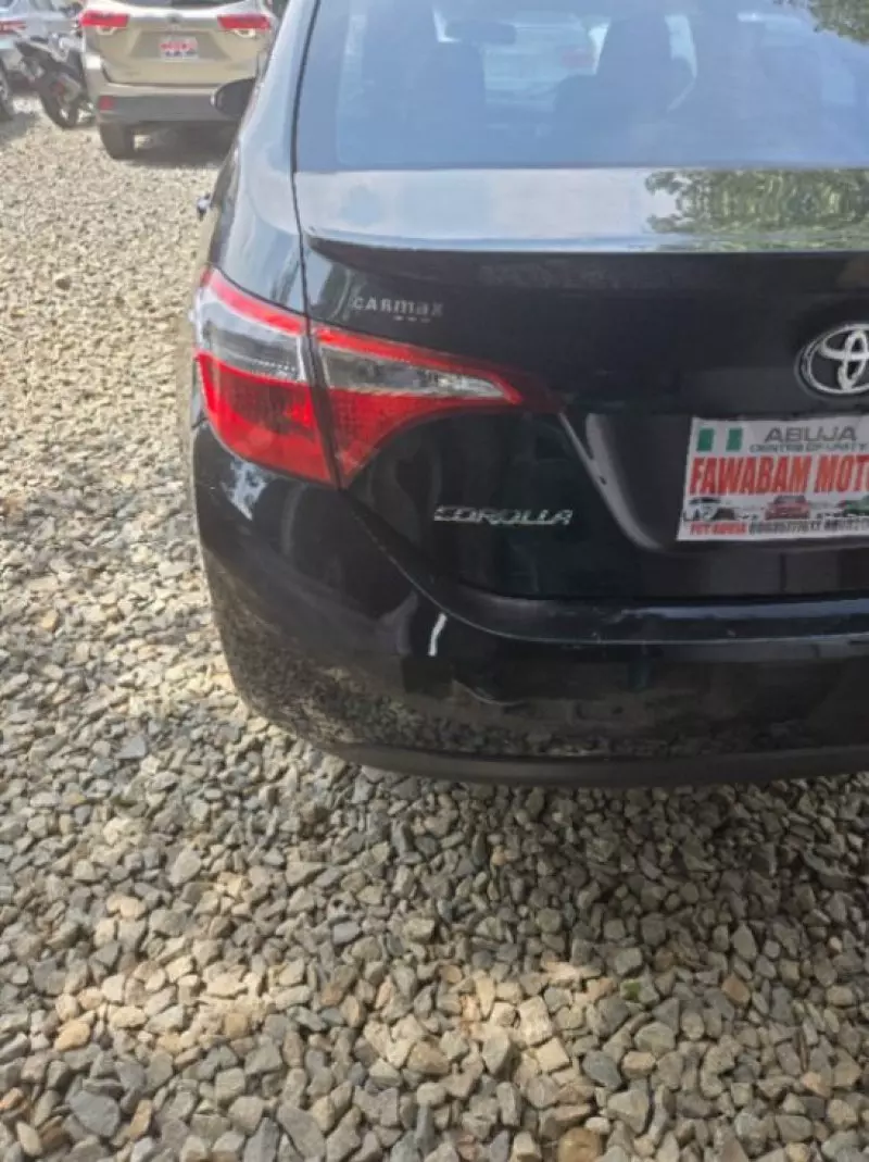 Toyota Corolla   - 2014