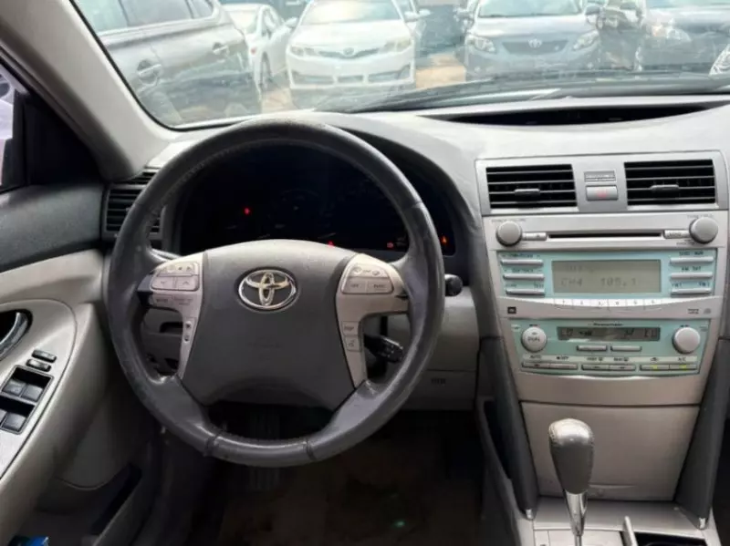 TOYOTA Camry   - 2009