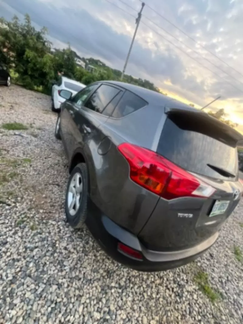 TOYOTA RAV4   - 2013