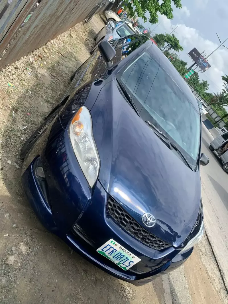 Toyota Matrix   - 2012