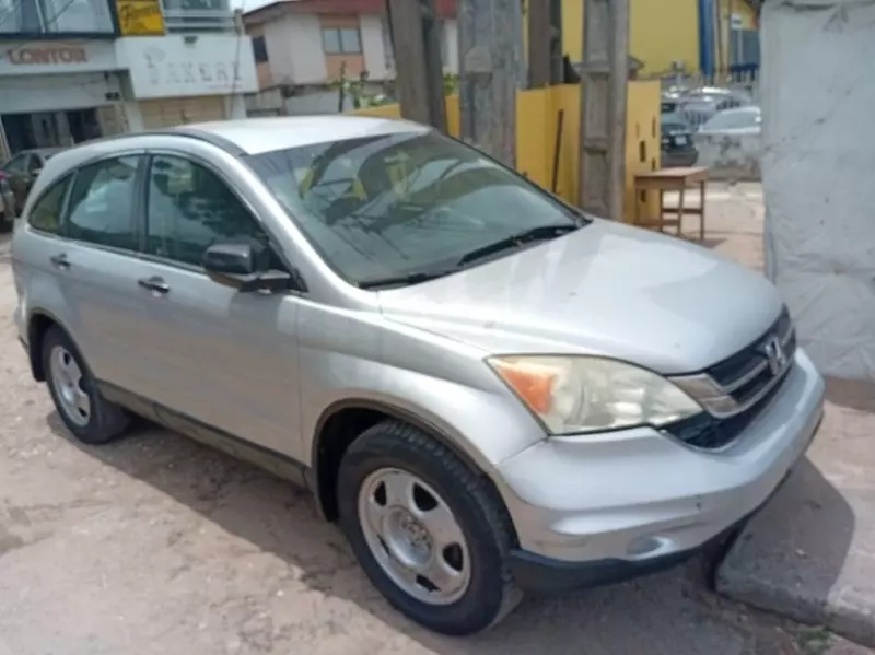 Honda CR-V   - 2010