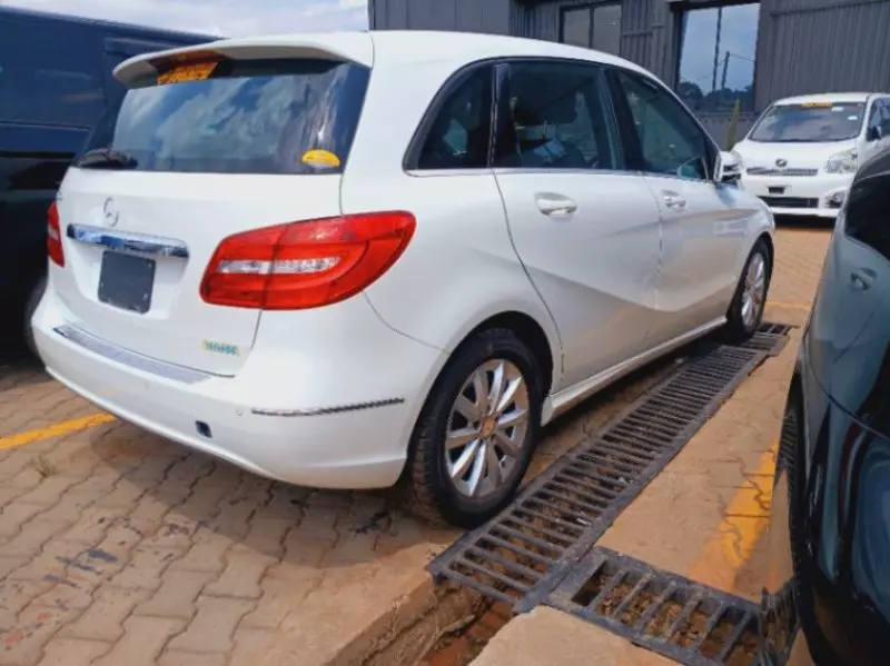 Mercedes-Benz B-Class   - 2013