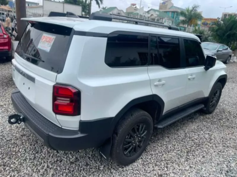 TOYOTA LANDCRUISER VXR   - 2025