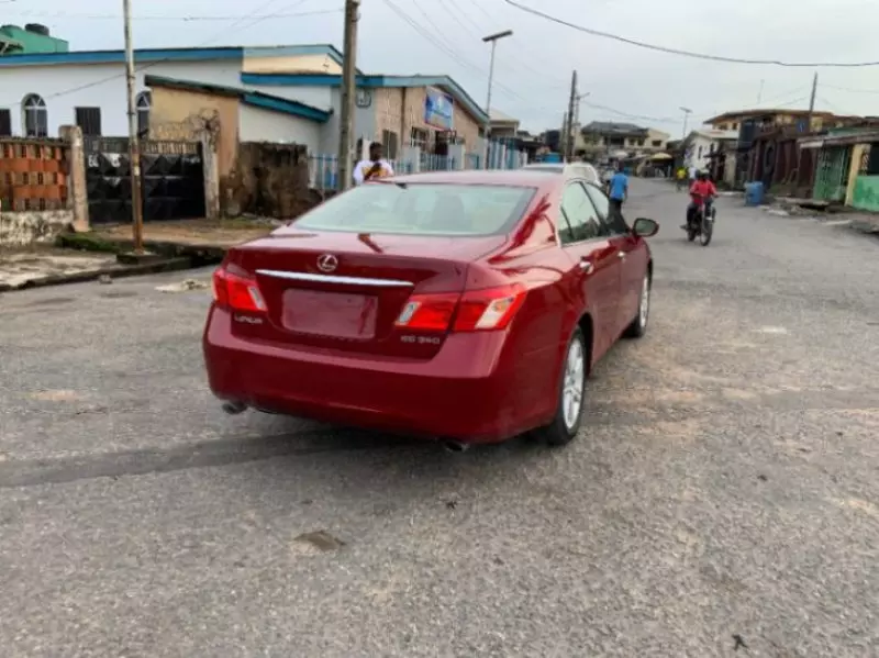 Lexus ES 350   - 2009