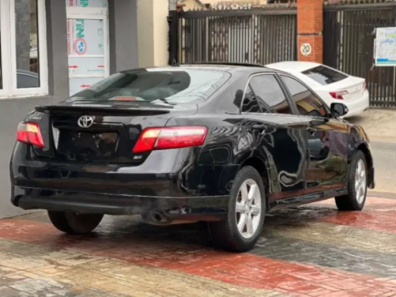 Toyota Camry   - 2007