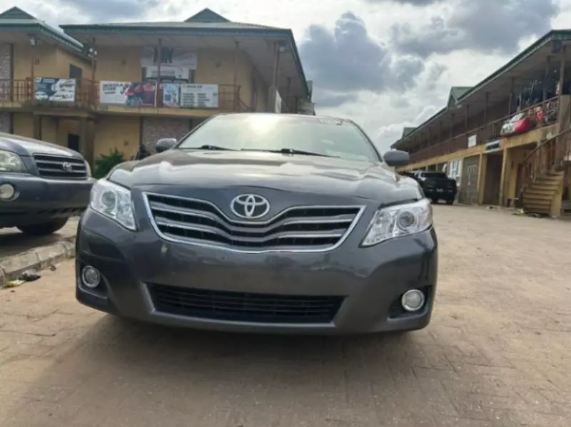 Toyota Camry   - 2008