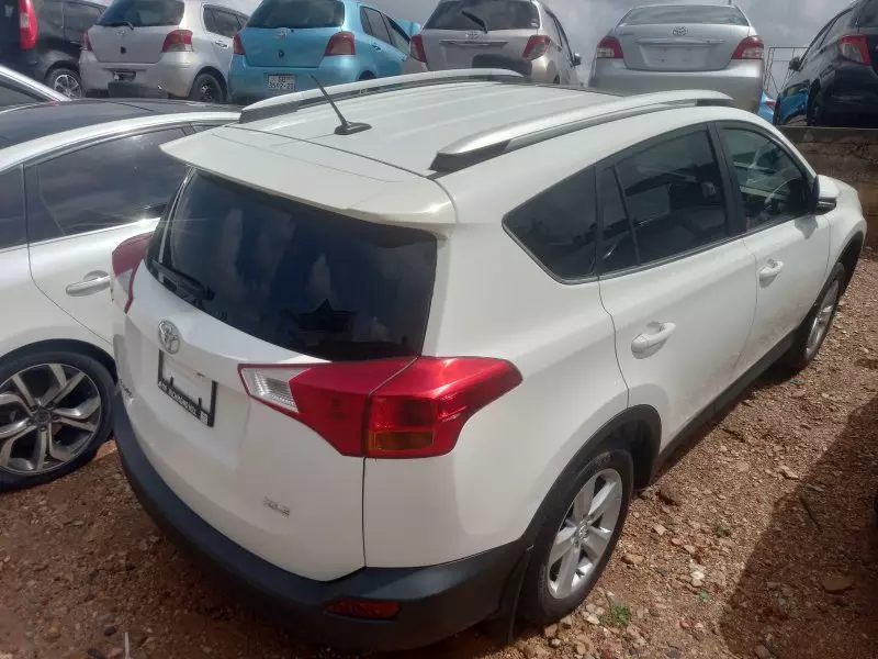 Toyota RAV 4   - 2014