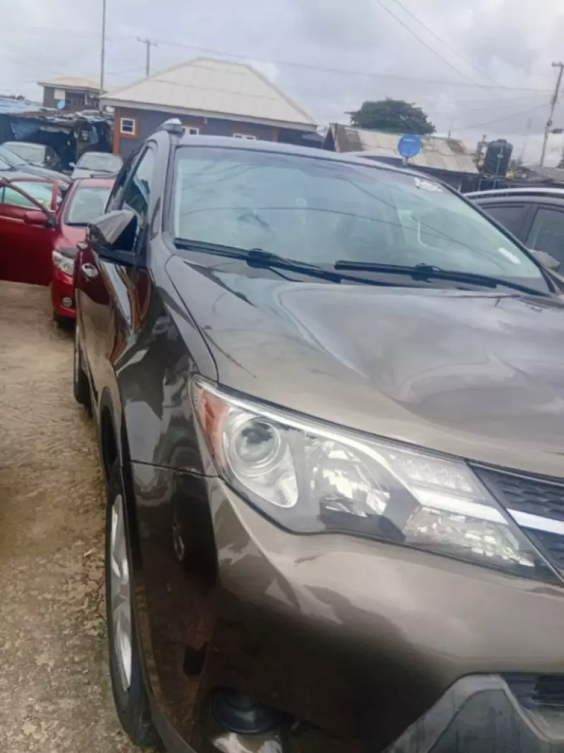TOYOTA RAV 4   - 2010