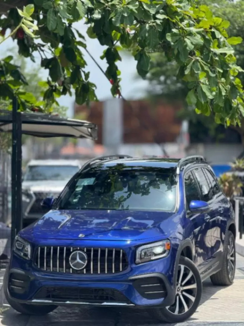 Mercedes-Benz GLB-Class   - 2021
