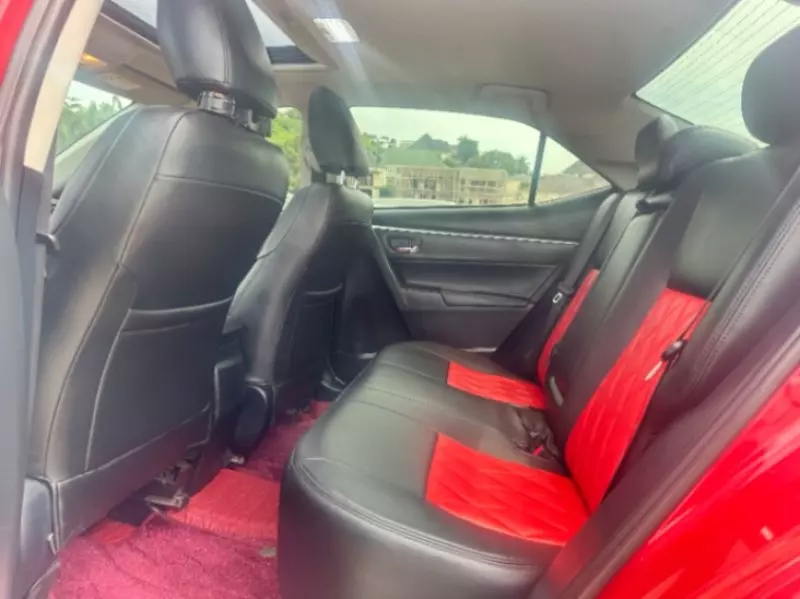 TOYOTA Corolla   - 2018
