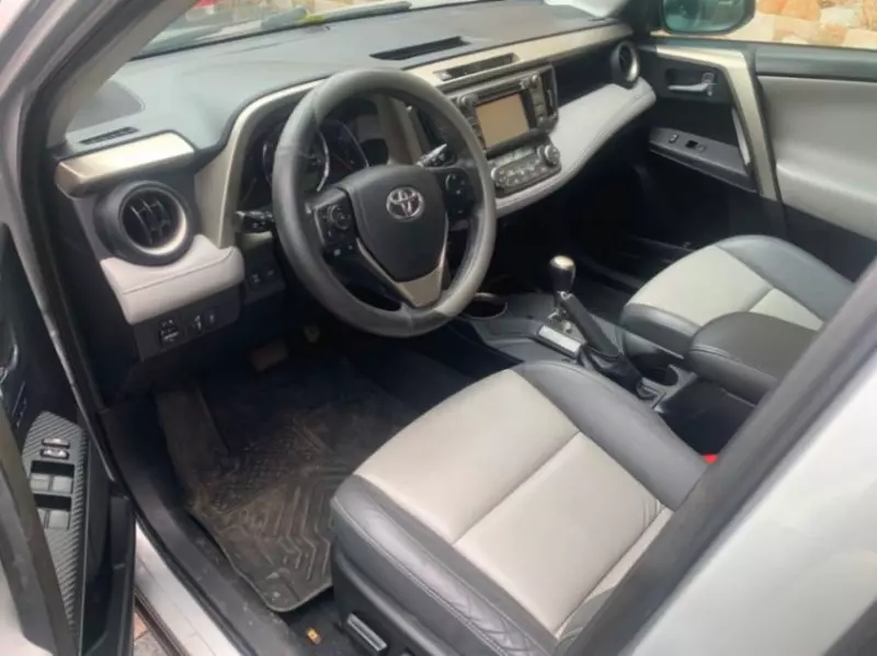 TOYOTA RAV 4 - 2015