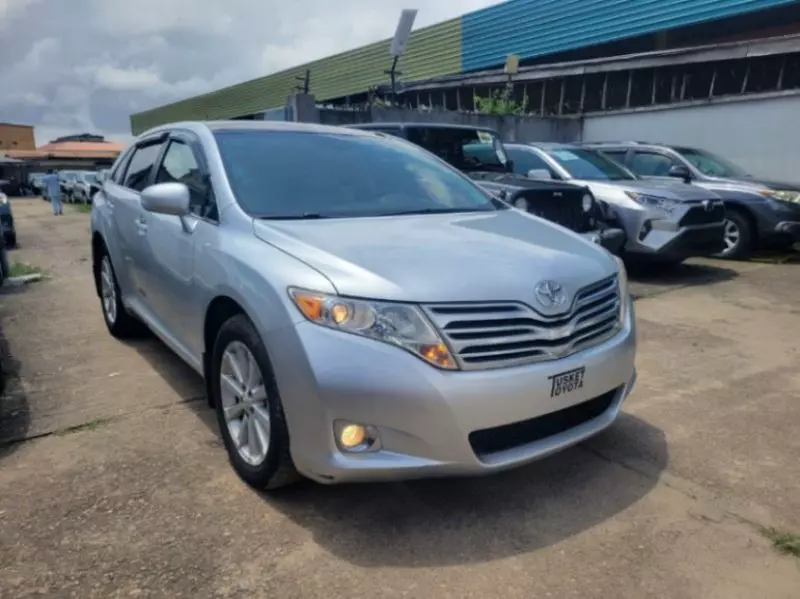 TOYOTA Venza   - 2010