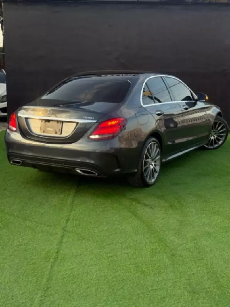 Mercedes-Benz C-Class - 2015