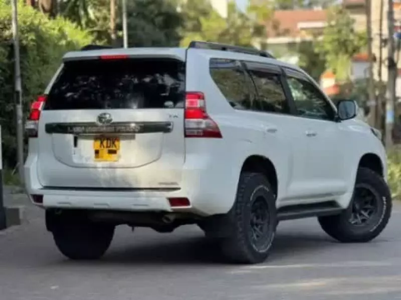 TOYOTA Landcruiser Prado - 2015
