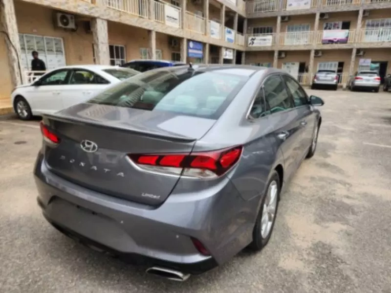 Hyundai Sonata   - 2018