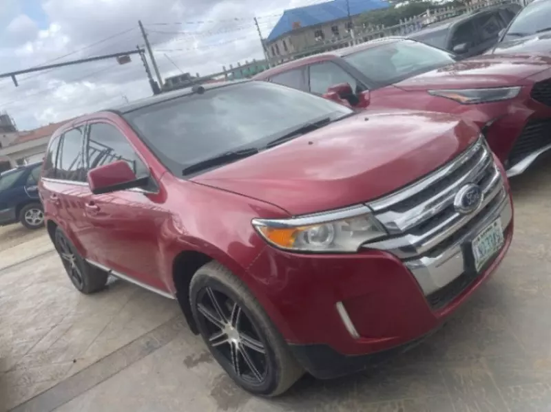 Ford Edge 3.5L    - 2011