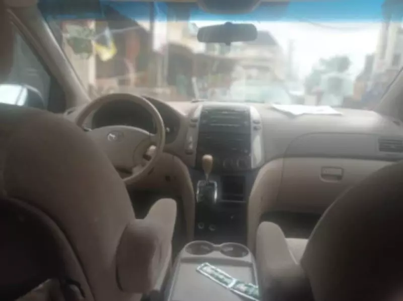 Toyota Sienna   - 2006