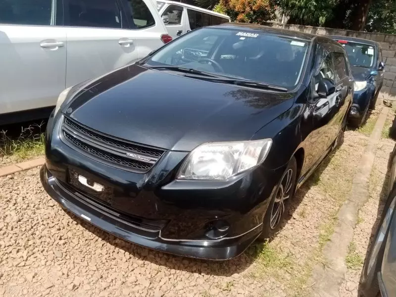 Toyota Fielder    - 2012