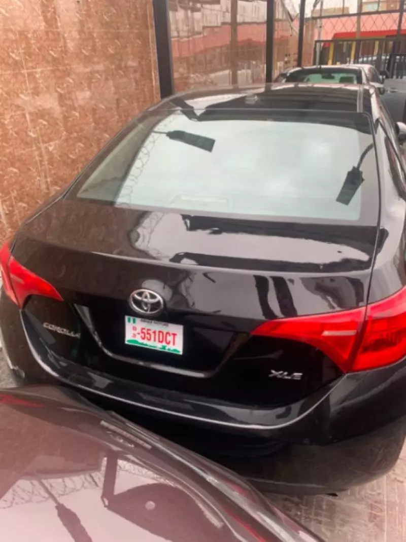 TOYOTA Corolla - 2017