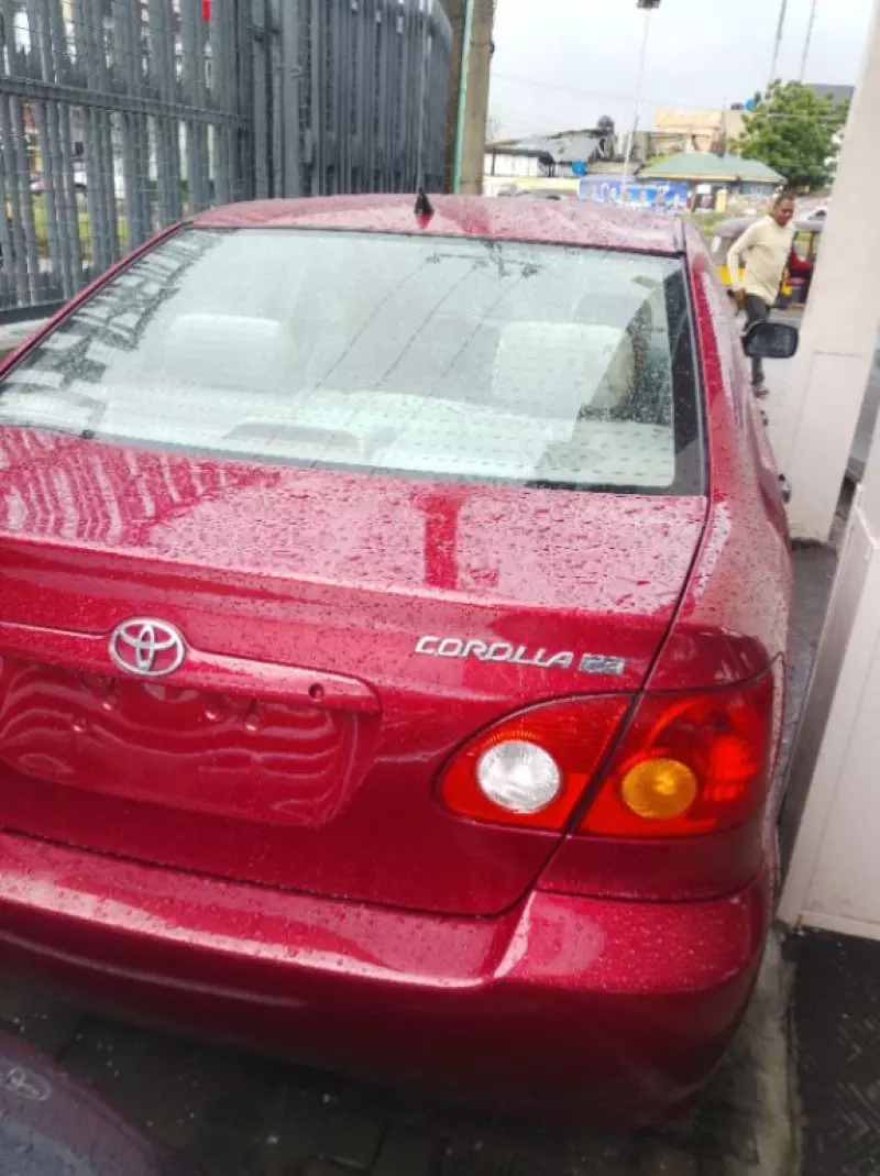 TOYOTA Corolla   - 2004