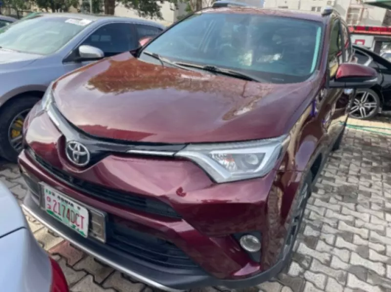 Toyota RAV4   - 2018