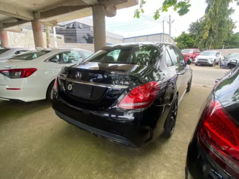 Mercedes-Benz C-Class - 2018