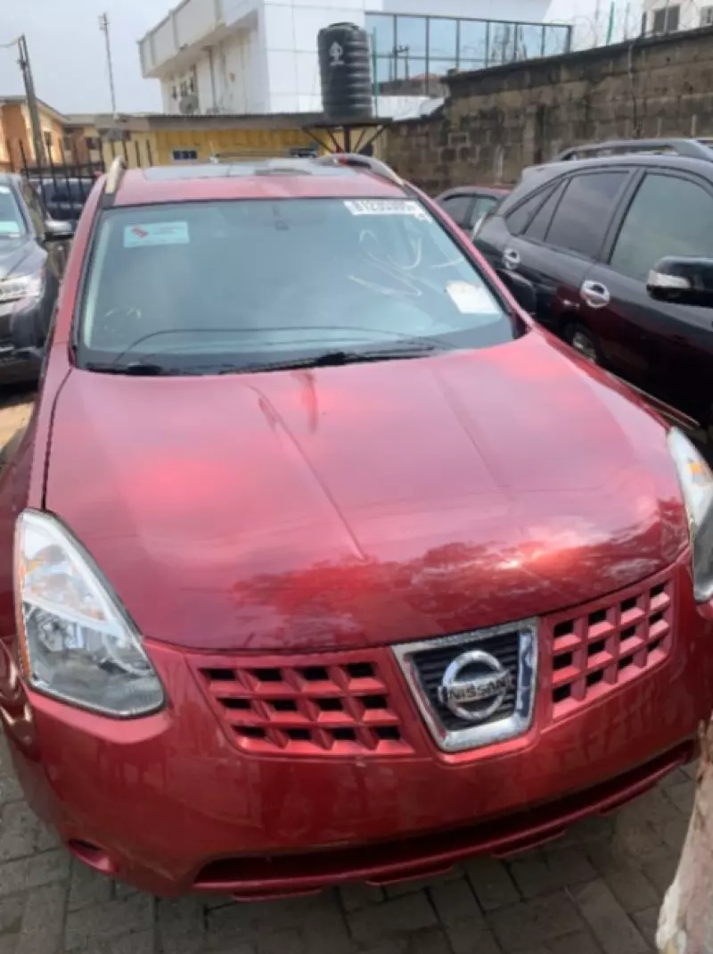 Nissan Rogue   - 2008