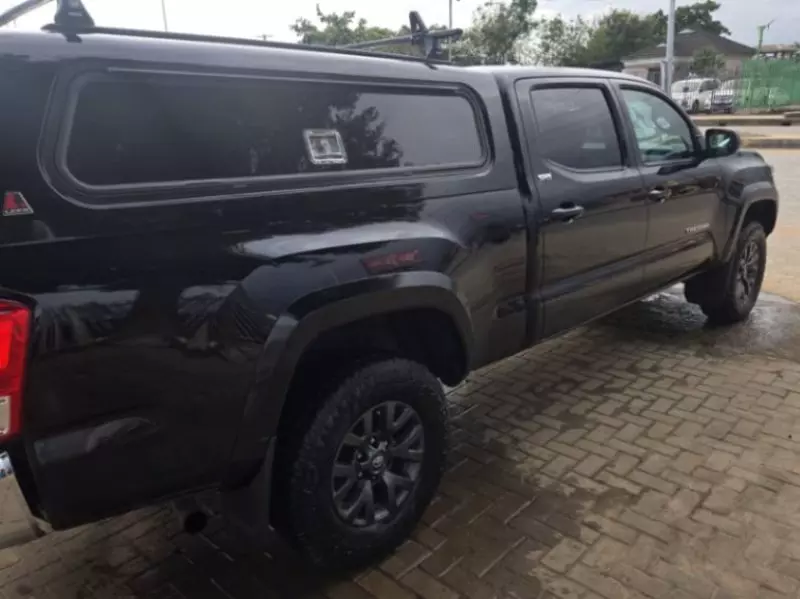 TOYOTA Tacoma   - 2022