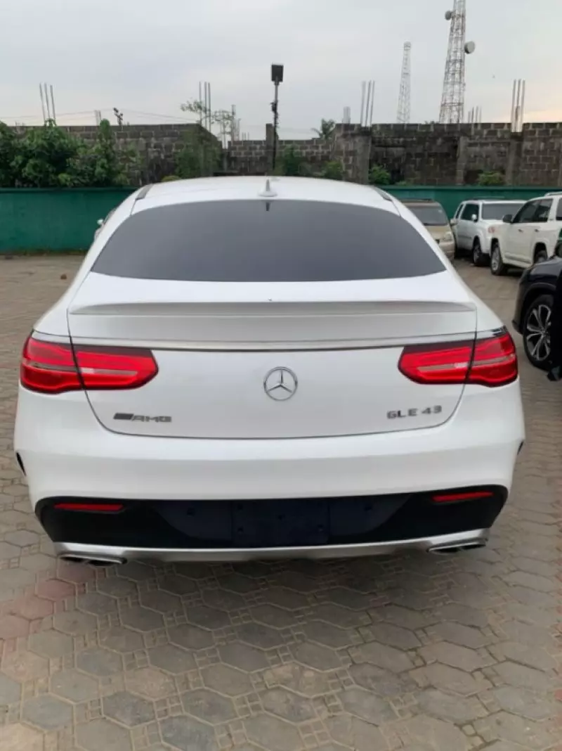 Mercedes-Benz GLE-Class   - 2017