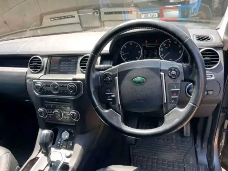 Land Rover Discovery   - 2011