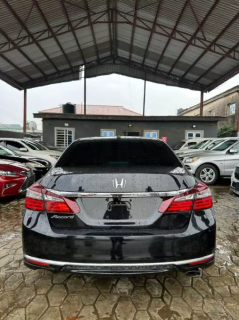 Honda Accord   - 2014