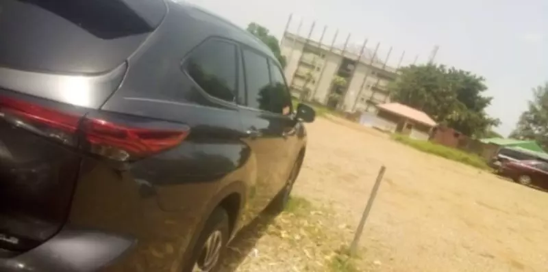 Toyota Highlander   - 2021