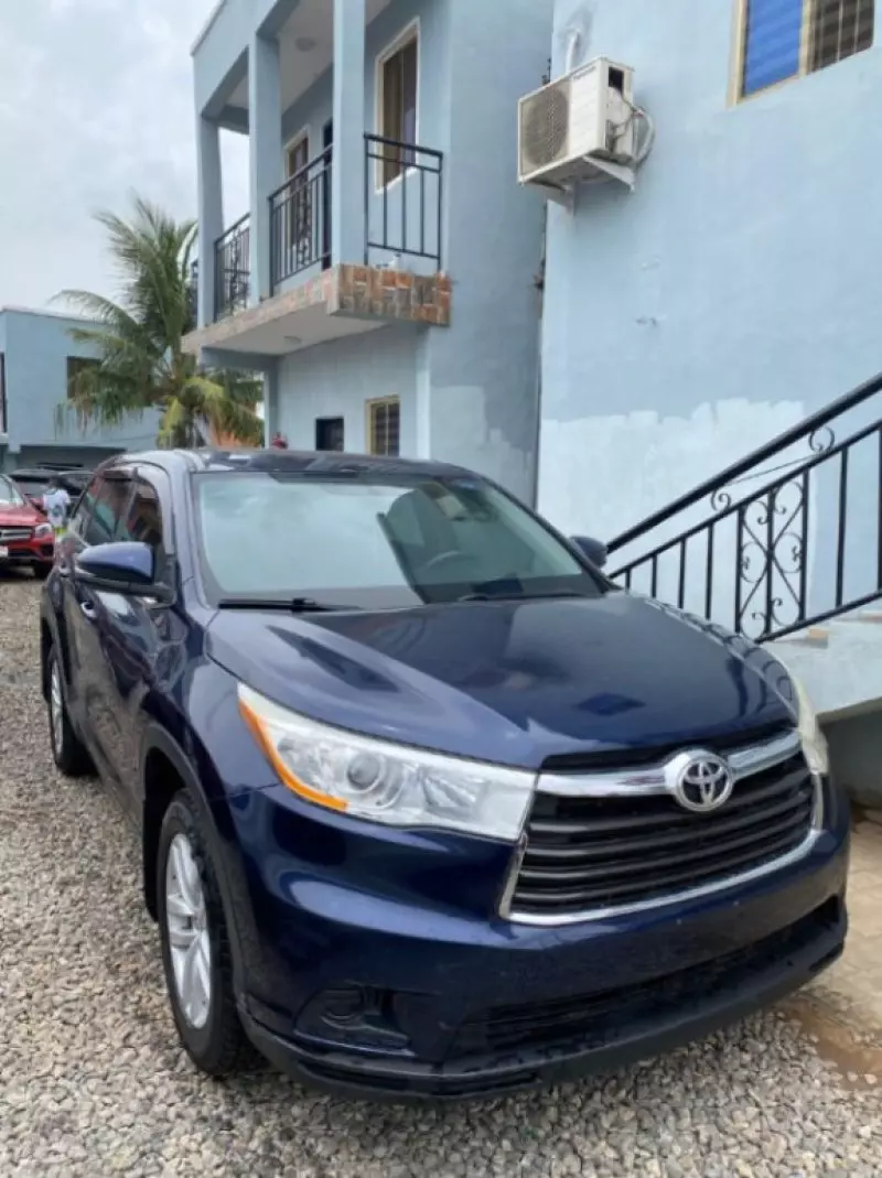 Toyota Highlander   - 2021