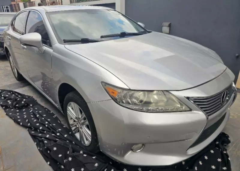 Lexus ES 350   - 2014