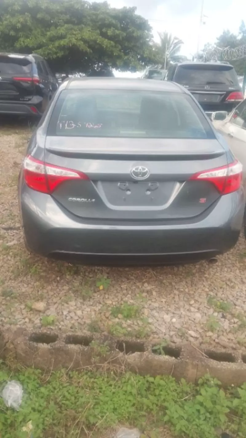 TOYOTA Corolla - 2014