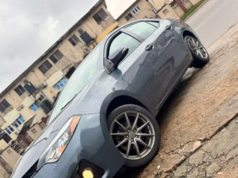 Toyota Corolla   - 2014