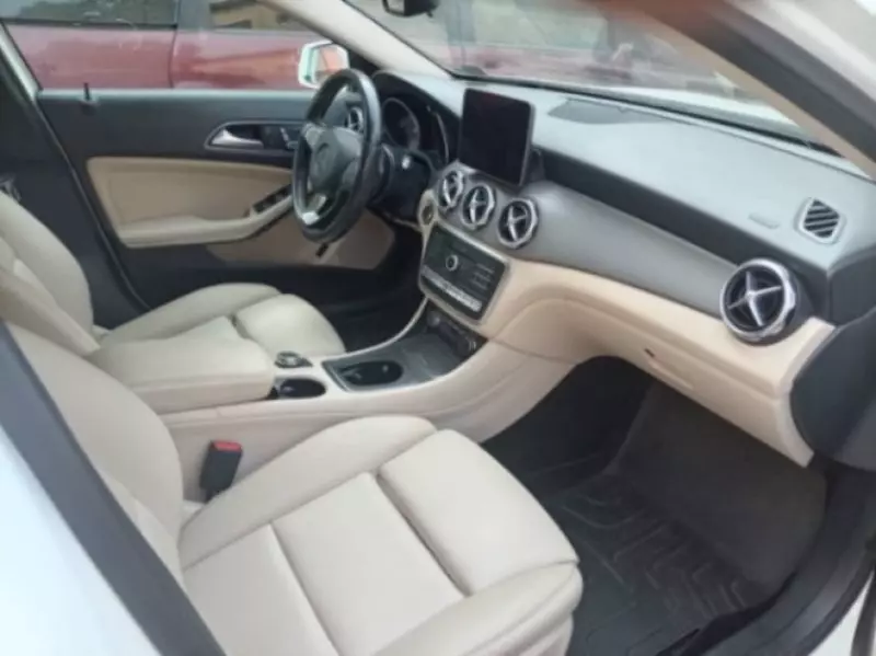 Mercedes-Benz GLA-Class   - 2019